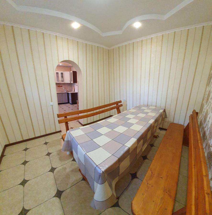 Apartamento Гірська Роса Verkhniy Yasenov Exterior foto