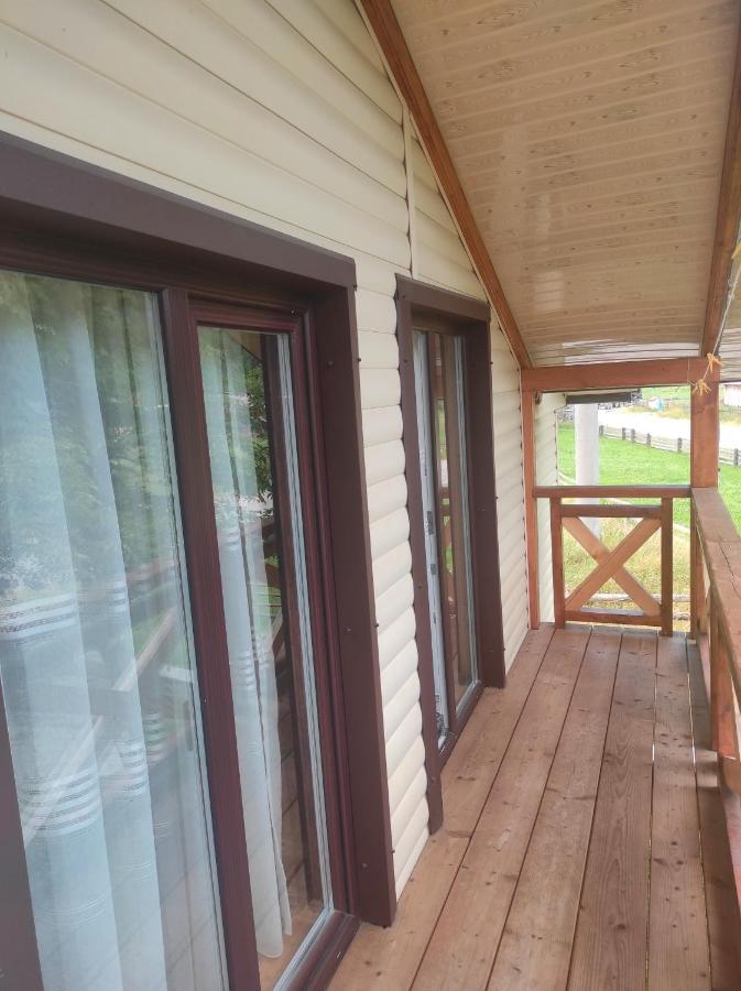 Apartamento Гірська Роса Verkhniy Yasenov Exterior foto