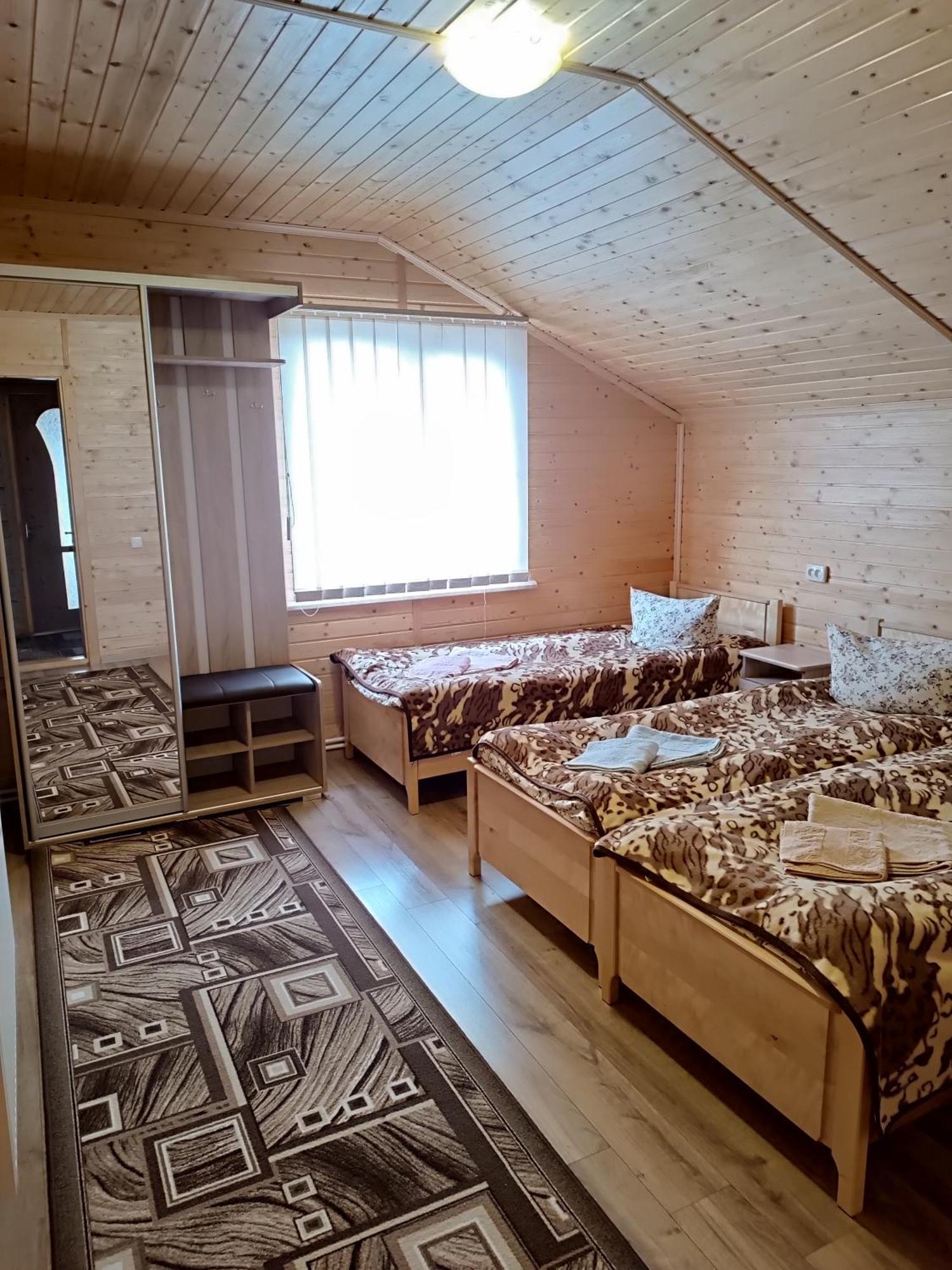 Apartamento Гірська Роса Verkhniy Yasenov Exterior foto